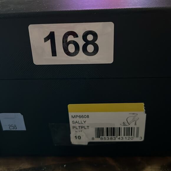 Badgley Mischka Sally Curvy Heel Stiletto Sandal Gemstone Plantino Gold NEW 10 - Picture 13 of 13